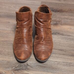 BareTraps Women's Brown Ankle Booties